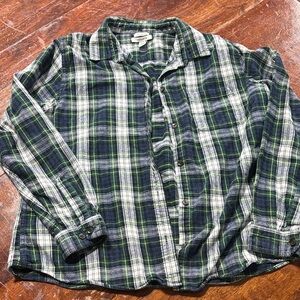 L.L. Bean Women's Green Navy Plaid Button-Down Shirt
